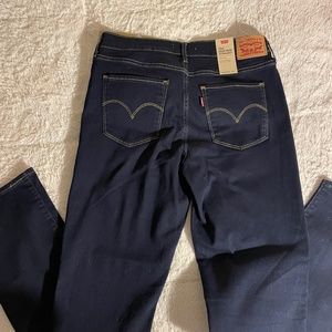 Women’s Levi’s Jeans